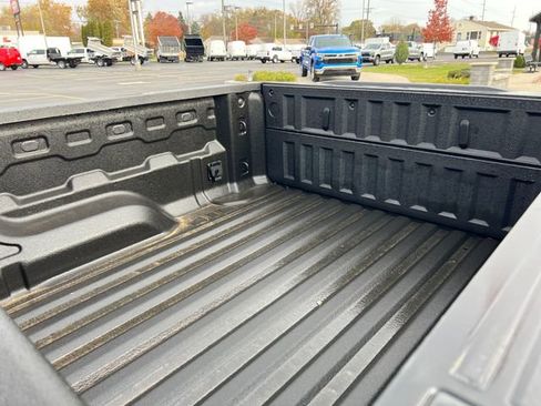 New 2025 Chevrolet Colorado LT w/ LT Convenience Package image 17