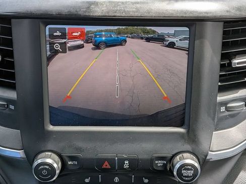 Used 2022 RAM 2500 Big Horn w/ Level C Equiment Group AWD/4WD image 12