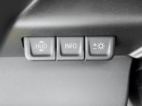 Used 2022 GMC Sierra 1500 AT4X image 10