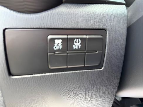 Used 2018 Toyota Yaris iA FWD image 29
