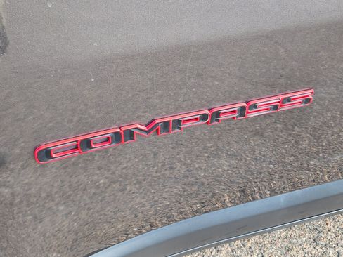 Used 2023 Jeep Compass Trailhawk image 8