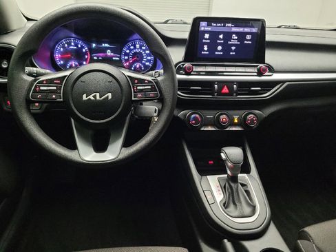 Used 2022 Kia Forte LXS FWD image 22