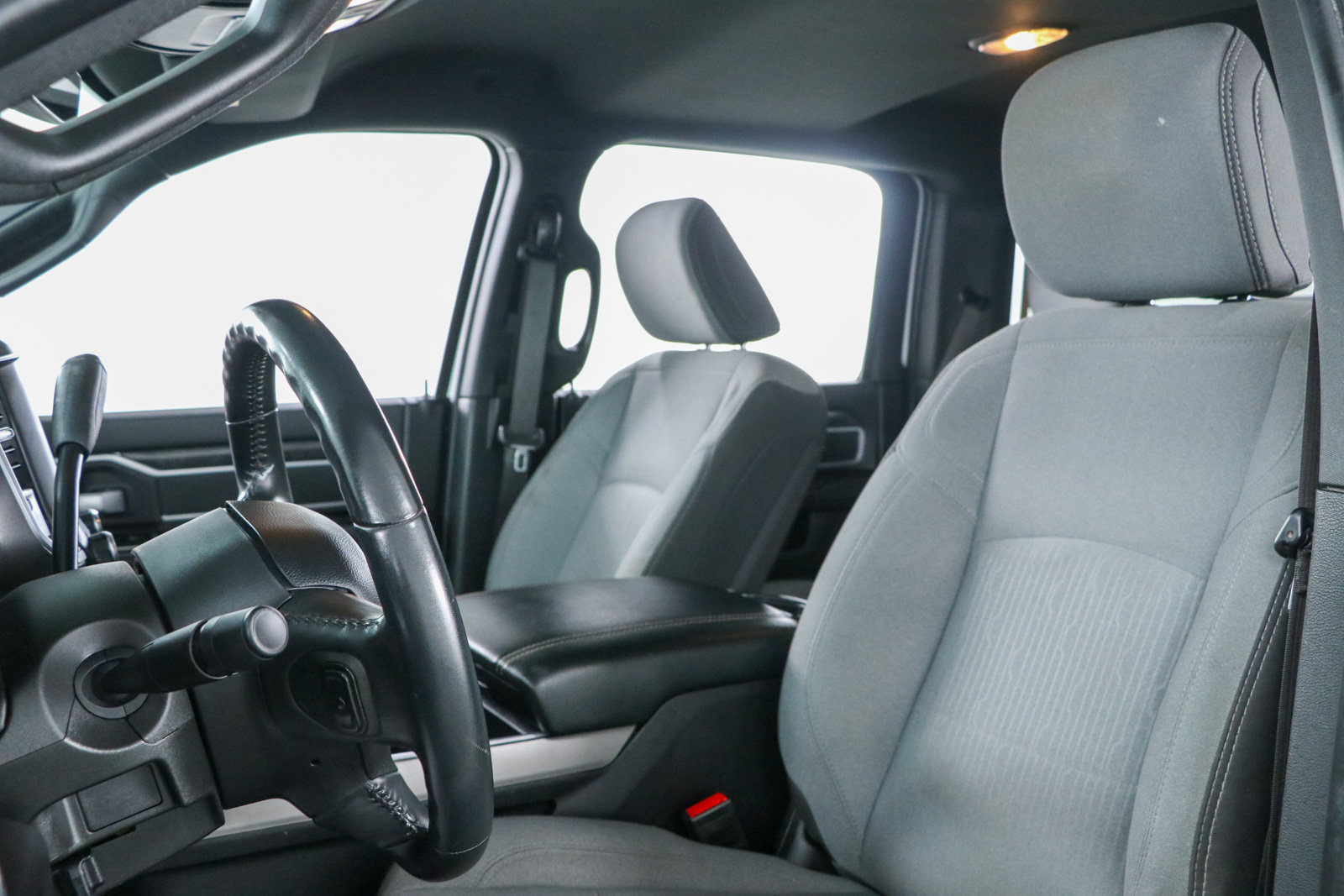 Used 2024 RAM 2500 Big Horn AWD/4WD image 25