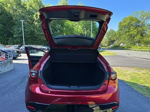 Used 2023 MAZDA MAZDA3 s FWD image 37