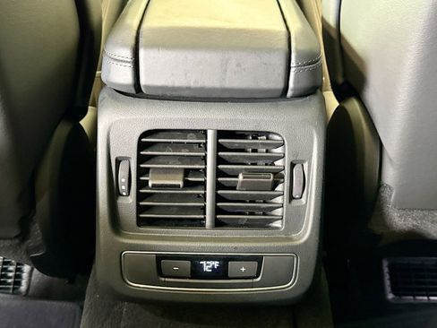 Used 2023 Audi e-tron GT Premium Plus image 23