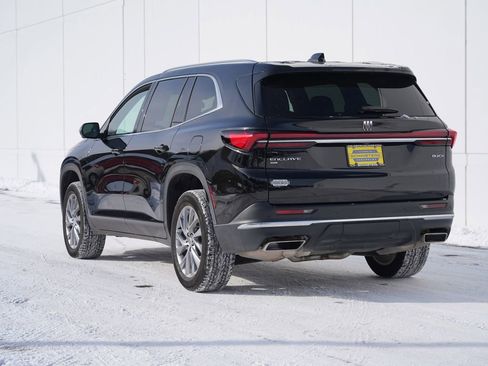 Used 2025 Buick Enclave Preferred image 5