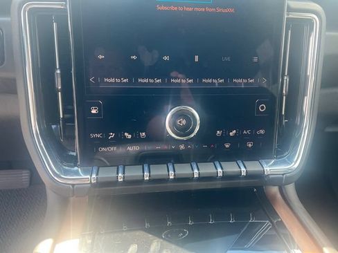 Used 2026 GMC Yukon XL Denali w/ Sun & Power Step Package AWD/4WD image 16