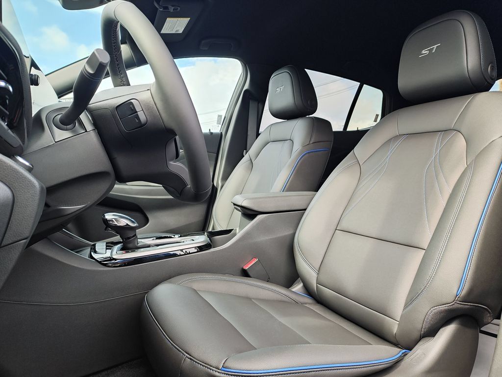 New 2026 Buick Envista Sport Touring w/ Convenience I Package FWD image 13
