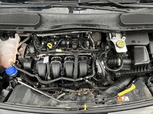 Used 2021 Ford Transit Connect XLT image 8