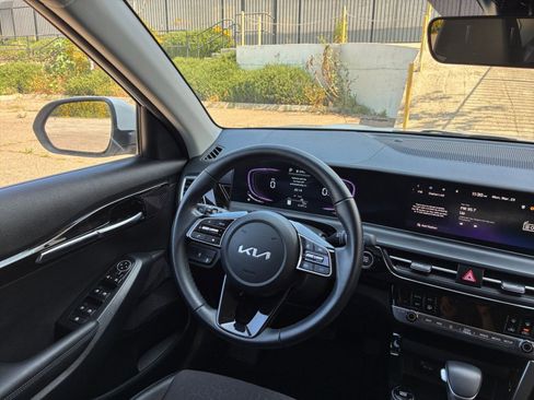 Used 2025 Kia Seltos S image 35