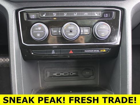 Used 2020 Volkswagen Atlas Cross Sport SEL AWD/4WD image 17