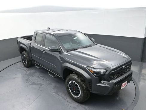 Used 2025 Toyota Tacoma TRD Off-Road w/ TRD Off Road Upgrade Package image 22