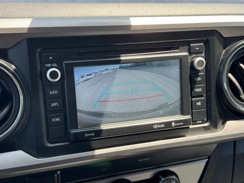 Used 2019 Toyota Tacoma SR5 RWD image 21
