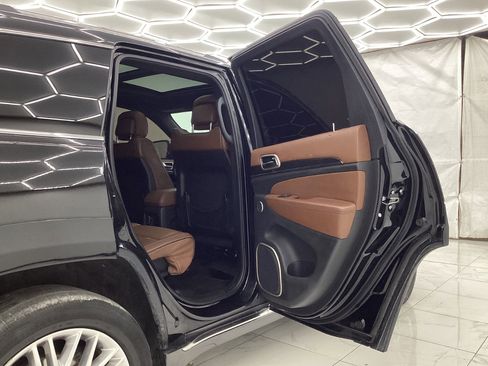 Used 2017 Jeep Grand Cherokee Summit image 23