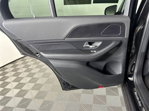 Certified 2025 Mercedes-Benz GLE 450 GLE 450 image 24