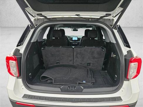 Used 2023 Ford Explorer Limited w/ Equipment Group 301A image 6