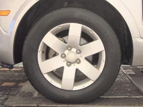 Used 2009 Saturn Vue XR image 9