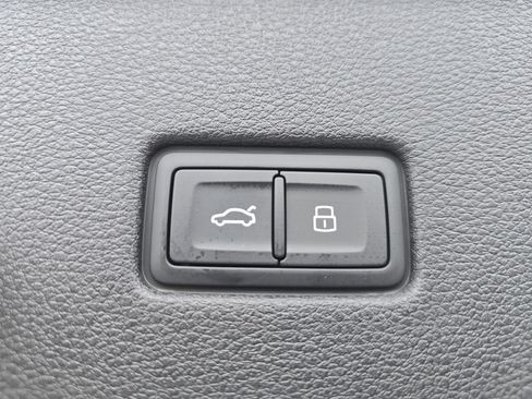 New 2026 Audi Q8 Premium Plus image 17