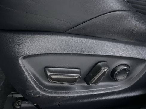 Used 2020 Toyota Corolla XSE image 13