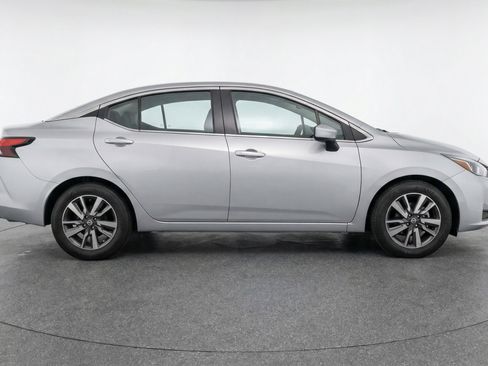 Used 2025 Nissan Versa SV FWD image 11