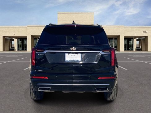 Certified 2025 Cadillac XT6 Premium Luxury image 6