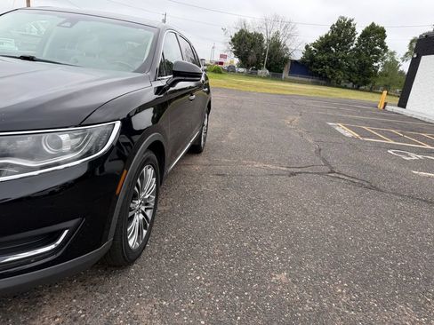 Used 2016 Lincoln MKX Reserve w/ Climate Package AWD/4WD image 15
