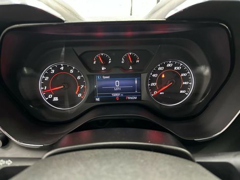 Used 2020 Chevrolet Camaro LT RWD image 24