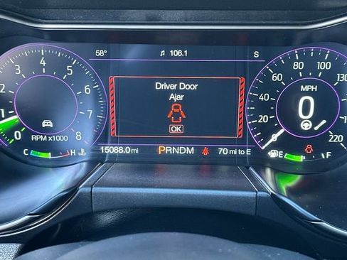 Used 2021 Ford Mustang Shelby GT500 w/ Technology Package image 28