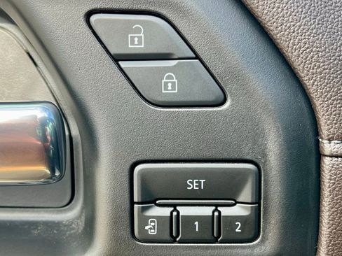 Used 2021 GMC Sierra 1500 Denali w/ Denali Ultimate Package image 31