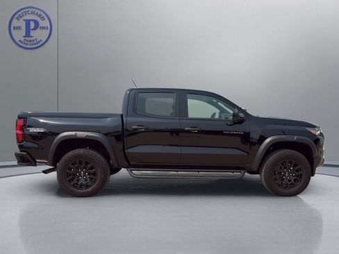 Used 2024 Chevrolet Colorado Trail Boss w/ Technology Package AWD/4WD image 8