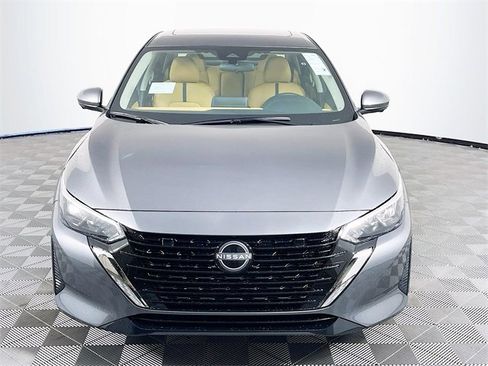 New 2025 Nissan Sentra SV image 3