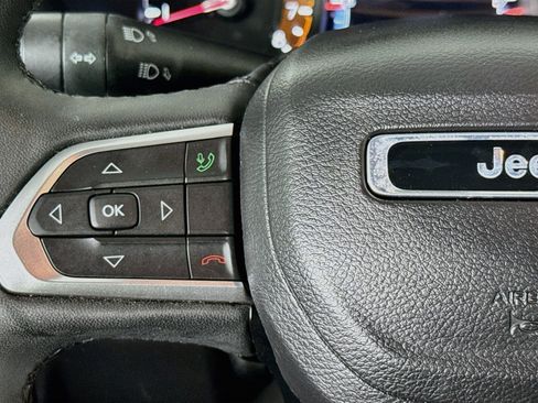 Used 2023 Jeep Compass Limited AWD/4WD image 11