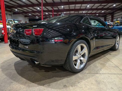 Used 2010 Chevrolet Camaro SS RWD image 8