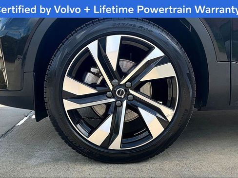 Certified 2023 Volvo XC40 B5 Plus w/ Driver Assist Package image 11