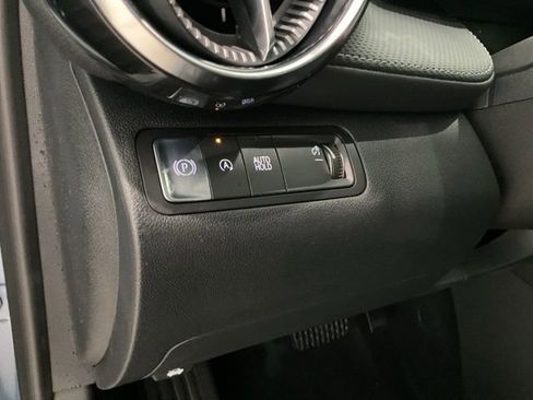 Used 2026 Chevrolet Equinox LT w/ Convenience Package II FWD image 7