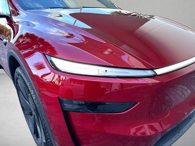 Used 2026 Tesla Model Y 2WD image 30