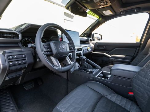 New 2026 Toyota 4Runner TRD Off-Road Premium AWD/4WD image 5