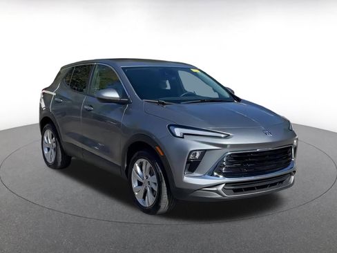 Used 2025 Buick Encore GX Preferred image 2