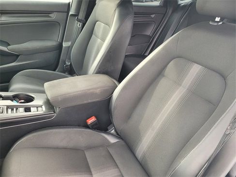 Used 2024 Honda Civic Sport image 13