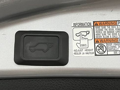 Certified 2018 Toyota RAV4 SE w/ Power Extra Value Package AWD/4WD image 13