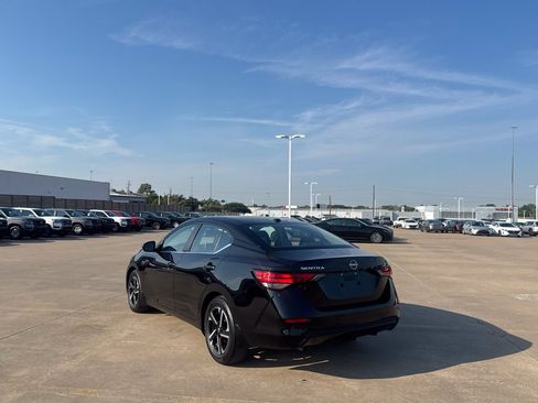 Certified 2024 Nissan Sentra SV FWD image 18