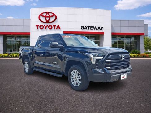 Used 2024 Toyota Tundra SR5 AWD/4WD image 3