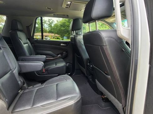 Used 2019 GMC Yukon SLT w/ Premium Edition RWD image 25