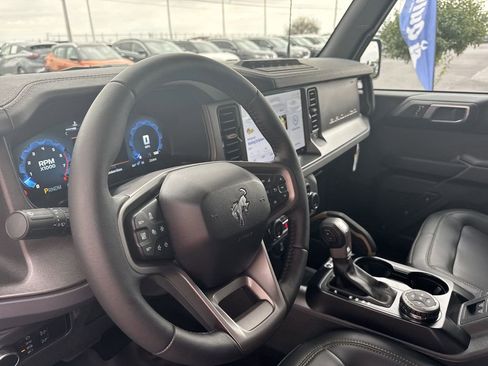 New 2025 Ford Bronco Badlands image 27