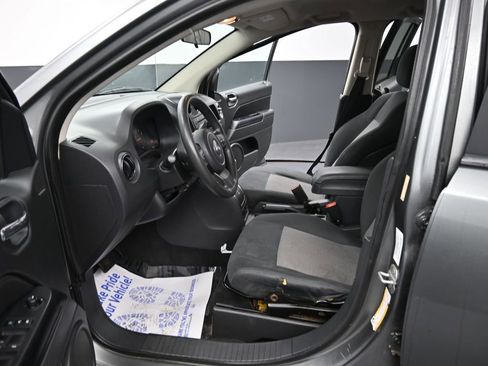 Used 2011 Jeep Compass 4WD image 29