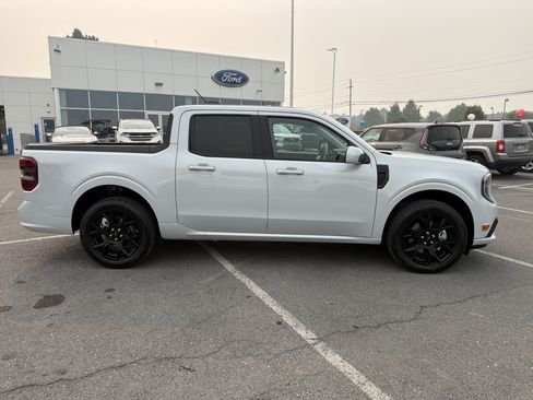 Used 2026 Ford Maverick Lobo AWD/4WD image 2