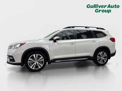 Used 2022 Subaru Ascent Limited w/ Technology Package AWD/4WD image 2