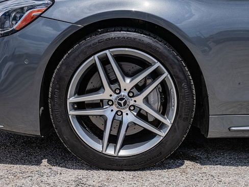 Used 2018 Mercedes-Benz S 560 Sedan image 33