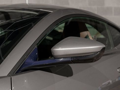 Used 2020 Aston Martin V8 Vantage Coupe image 34