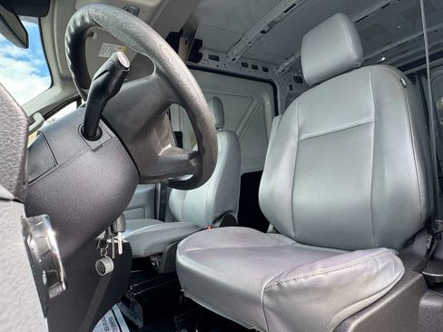 Used 2016 Ford Transit 250 148 Medium Roof RWD image 21